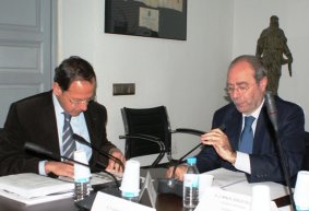 Miguel Ángel Cámara, presidente, y Manuel Robles, vicepresidente, de la Comisión